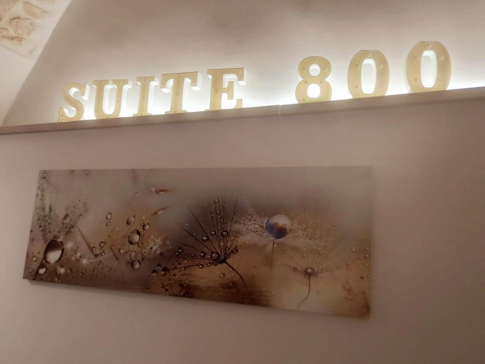 Suite 800 오스투니 외부 사진